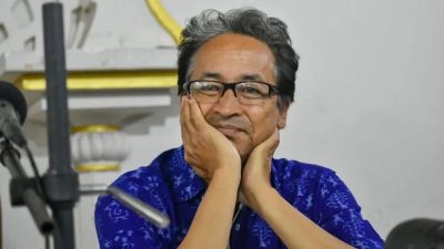 भारतको लद्दाखबाट अभियन्ता सोनम वाङचुक पक्राउ