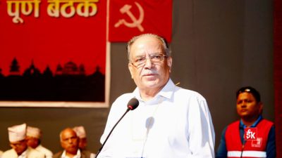 माओवादी केन्द्रका अध्यक्ष दाहालले गरे पद त्यागको घोषणा