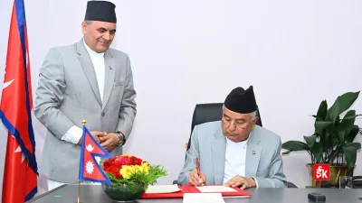 मधेस प्रदेशका प्रमुख सुवेदी पदमुक्त