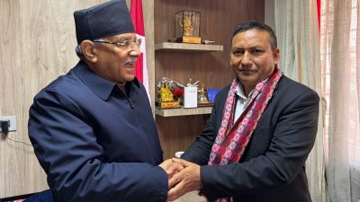 हर्क साम्पाङले निलम्बन गरेका डा मित्र परियार नेकपामा प्रवेश