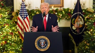 १० लाख सैनिकलाई १७ सय ७६ डलरका चेक दिने ट्रम्पको घोषणा