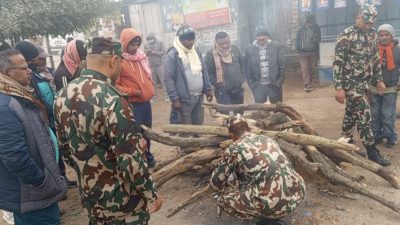 शीतलहर प्रभावित क्षेत्रमा दाउरा वितरण