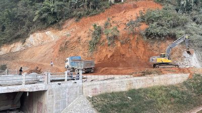 पाँच वर्षमा पनि बनेन सेती नदीमा पुल