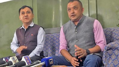 कांग्रेसमा फुटः दुई महामन्त्रीसहित तीन नेता ५ वर्षका लागि निलम्बित