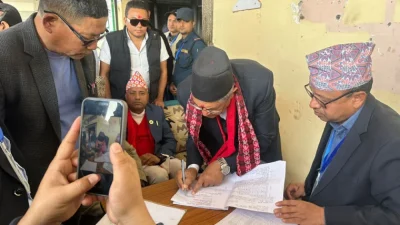 पूर्वसभामुख घिमिरे र पूर्वउपसभामुख रानाद्वारा उम्मेदवारी मनोनयन दर्ता