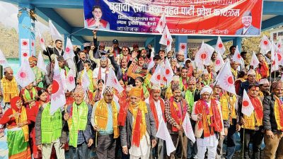 पुर्चौडीमा नेपाली कम्युनिष्ट पार्टी र कांग्रेसका नेता–कार्यकर्ता एमाले प्रवेश