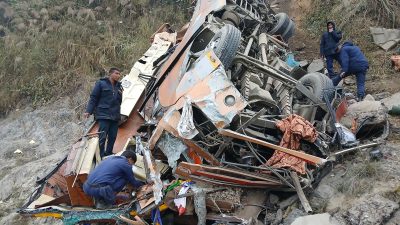 धादिङ बस दुर्घटना : २२ घाइतेको काठमाडौँमा उपचार हुँदै, १९ को मृत्यू