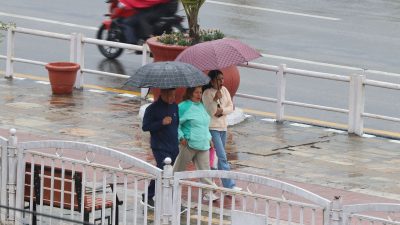 गन्तव्यतर्फ जाँदै सर्वसाधारण