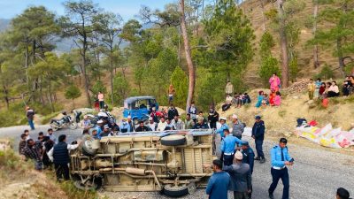 डडेलधुरामा जीप दुर्घटना