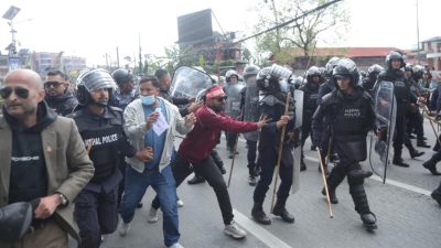 एमाले अध्यक्ष ओली पक्राउको विरोधमा उत्रेका सात प्रदर्शनकारी पक्राउ