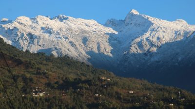 ताप्लेजुङका  डाँडाकाँडा सेताम्मे