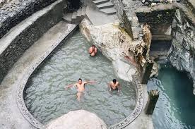 प्राकृतिक उपचारका लागि सिंगा तातोपानी