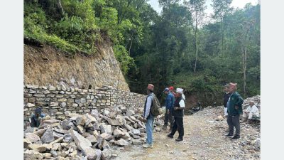 निर्माण व्यवसायीले काम नगर्दा हरिचौर–मल्म–पाण्डवखानी सडक अधुरो