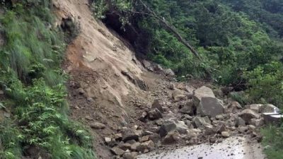 नारायणगढ-मुग्लिन सडकका ४३ ठाउँ पहिरोको जोखिममा