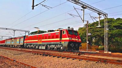 मुआब्जा विवादले रेल्वेको काम रोकियो