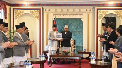 राष्ट्रपति समक्ष आयोगद्वारा निर्वाचन प्रतिवेदन पेस