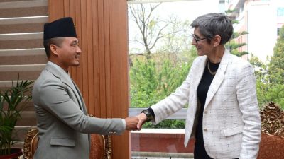 गृहमन्त्री गुरुङसँग स्वीस राजदूतको शिष्टाचार भेटघाट