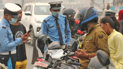 ट्राफिक कारबाही ः २४ घण्टामा चार लाख ७९ हजार राजस्व सङ्कलन