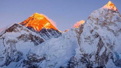 सगरमाथा दिवसमा मस्कटमा शान्ति पदयात्रा