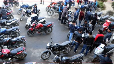 सत्र लाख ३० हजार बराबरका मोटरसाइकल बरामद