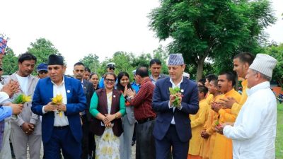 सभामुख र राष्ट्रियसभा अध्यक्षद्वारा दोधरा–चाँदनीमा प्रस्तावित सुक्खा बन्दरगाह क्षेत्रको अवलोकन