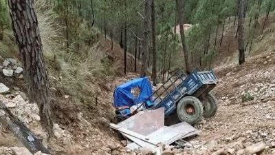 बागलुङको ढोरपानमा ट्याक्टर दुर्घटना हुँदा चालकको मृत्यु