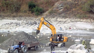 नदीजन्य पदार्थको अवैध उत्खनन रोक्न अग्रसरता