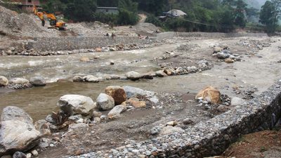 बस्ती जोगाउन तटबन्ध निर्माण