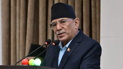 प्रचण्डको प्रश्न : प्रधानमन्त्री आउनुहुन्छ, कसैको अनुहार नहेरी जानुहुन्छ यो&hellip;